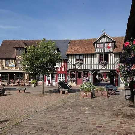 De La Maison Du Haras بيت للعطل *