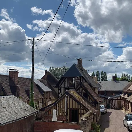 بيت للعطل De La Maison Du Haras *
