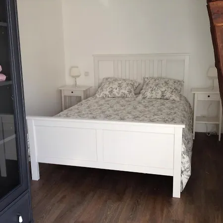 De La Maison Du Haras بيت للعطل *