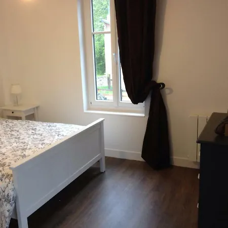 De La Maison Du Haras بيت للعطل